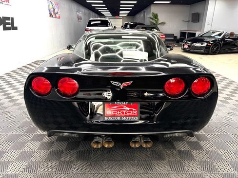 Used 2007 Chevrolet Corvette Coupe w/ Preferred Equipment Group RWD image 13