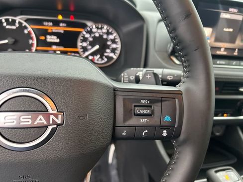 Used 2026 Nissan Rogue SV image 16