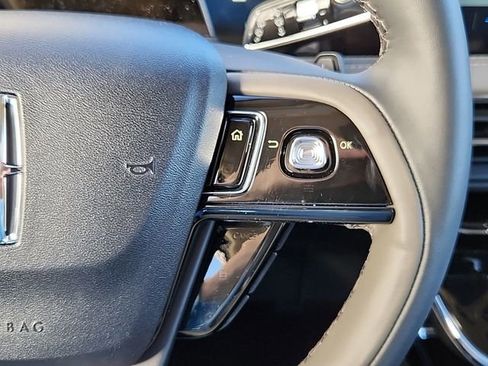 New 2025 Lincoln Corsair Reserve w/ Equipment Group 202A image 18