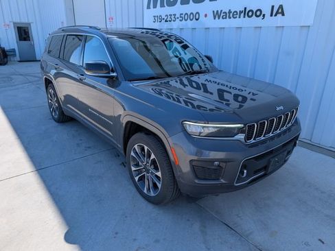 Used 2021 Jeep Grand Cherokee L Overland w/ Luxury Tech Group IV AWD/4WD image 10