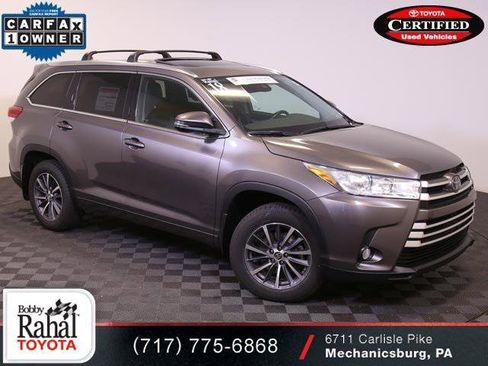 Certified 2018 Toyota Highlander XLE w/ Carpet Mat Package (TMS) image 1