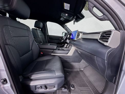 Used 2025 Toyota Tundra Limited image 30
