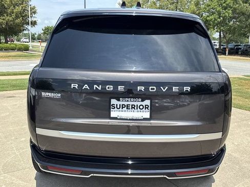 Used 2025 Land Rover Range Rover Long Wheelbase Autobiography AWD/4WD image 5