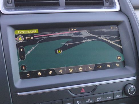 Used 2020 Jaguar E-PACE SE image 24