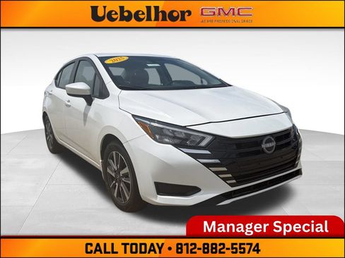 Used 2025 Nissan Versa SV w/ Trunk Package FWD image 1