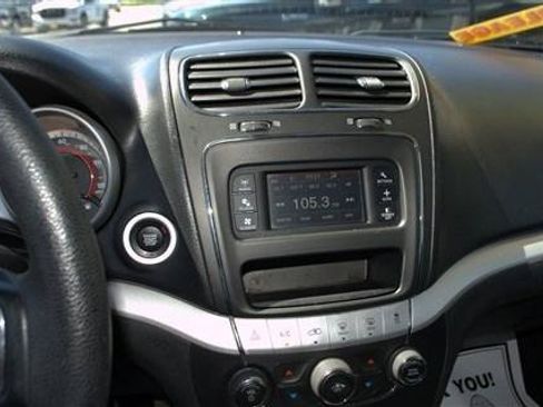 Used 2017 Dodge Journey SE FWD image 15