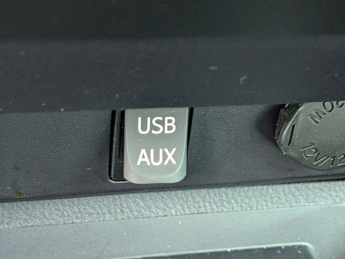 Used 2015 Toyota Tundra SR5 image 19