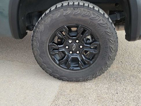 Used 2025 Chevrolet Silverado 1500 ZR2 w/ Technology Package AWD/4WD image 12