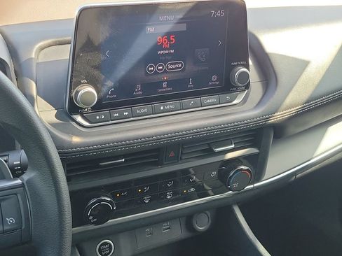 Certified 2023 Nissan Rogue S FWD image 32