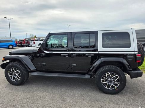 New 2026 Jeep Wrangler Unlimited Sahara w/ Whitecap Package AWD/4WD image 8