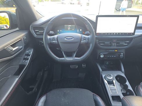 Used 2023 Ford Escape ST-Line Select w/ Tech Pack #2 AWD/4WD image 7