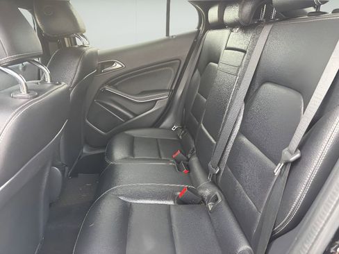 Used 2019 Mercedes-Benz GLA 250 250 4MATIC image 25