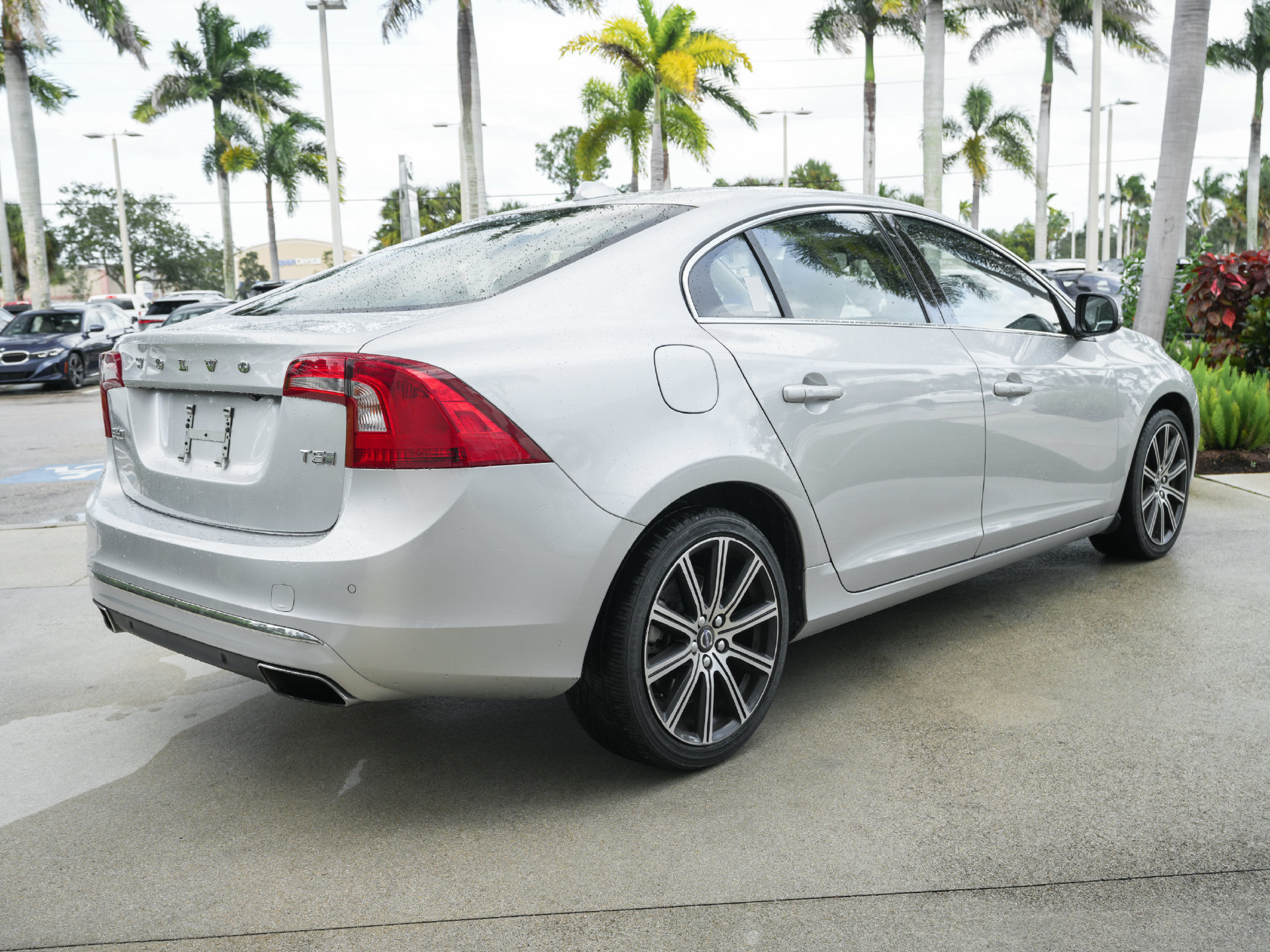 Used 2018 Volvo S60 T5 Inscription FWD image 14