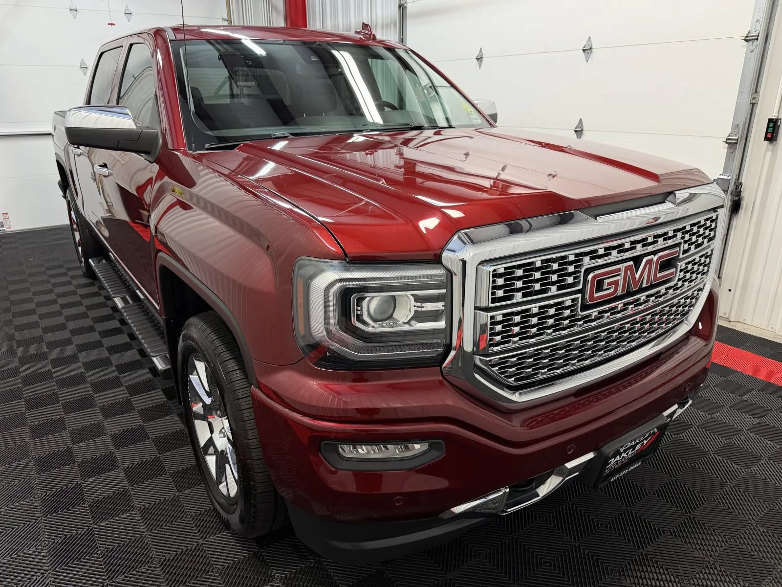 Used 2017 GMC Sierra 1500 Denali AWD/4WD image 5