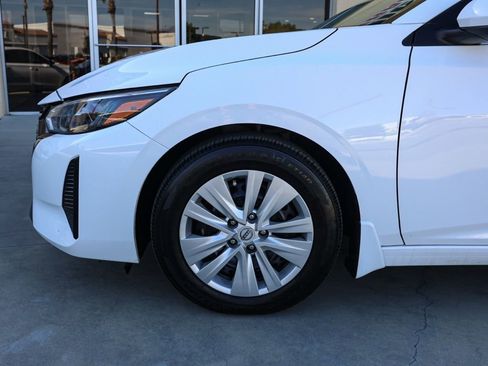 Used 2025 Nissan Sentra S image 11