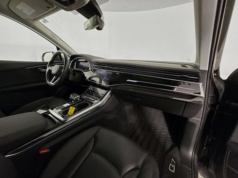 Used 2022 Audi Q7 3.0T Premium Plus AWD/4WD image 32
