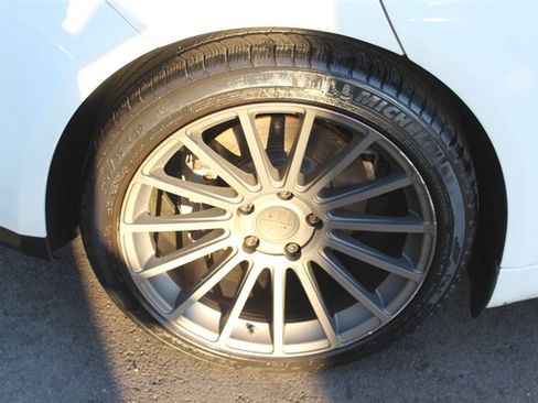 Used 2015 Porsche Panamera 4 AWD/4WD image 27