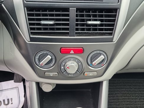 Used 2012 Subaru Forester 2.5X Premium w/ All-Weather Pkg image 28