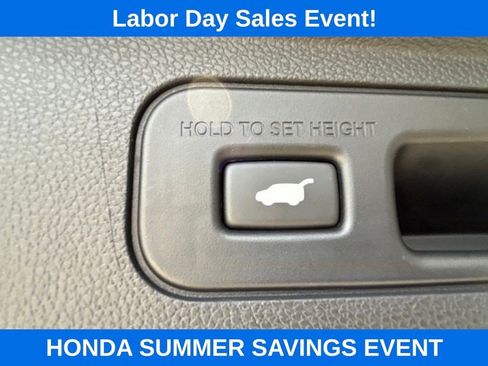 Used 2025 Honda Odyssey Touring image 11
