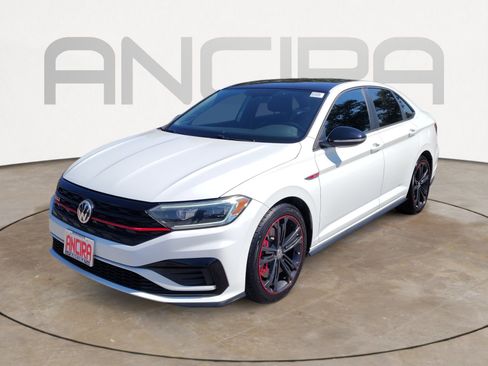 Used 2019 Volkswagen Jetta GLI FWD image 6