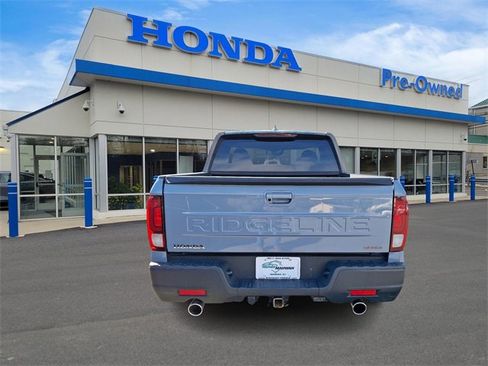 Certified 2024 Honda Ridgeline Sport image 5