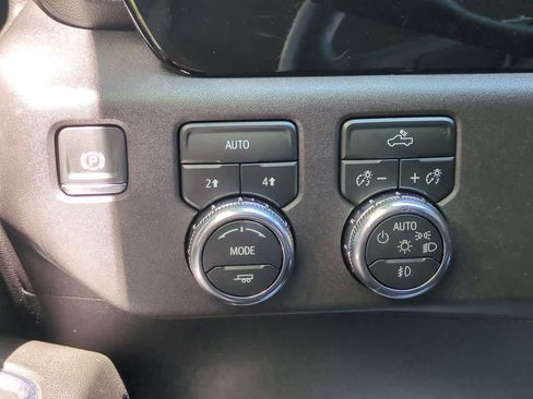 Used 2024 GMC Sierra 1500 Elevation AWD/4WD image 18