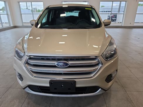 Used 2017 Ford Escape SE AWD/4WD image 3
