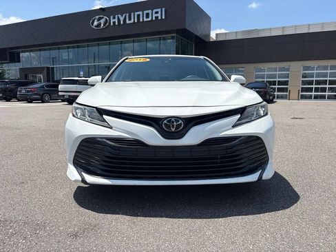 Used 2019 Toyota Camry LE FWD image 7