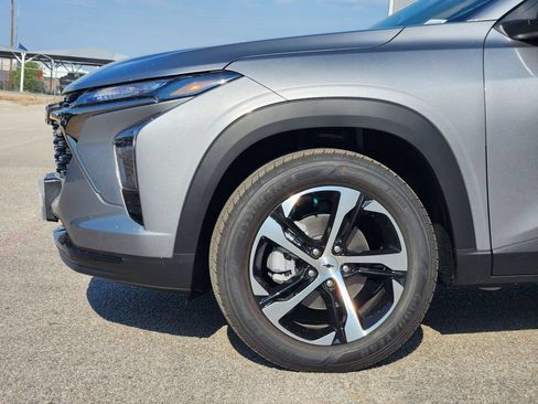 New 2026 Chevrolet Trax RS w/ Driver Confidence Package FWD image 5