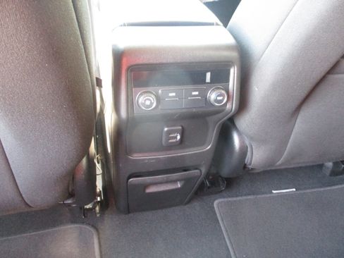 Used 2019 GMC Acadia SLE image 13