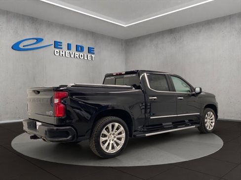 Used 2021 Chevrolet Silverado 1500 High Country w/ Safety Package II image 3