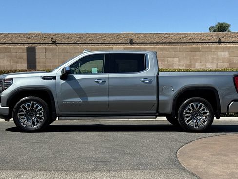 Certified 2026 GMC Sierra 1500 Denali Ultimate AWD/4WD image 7