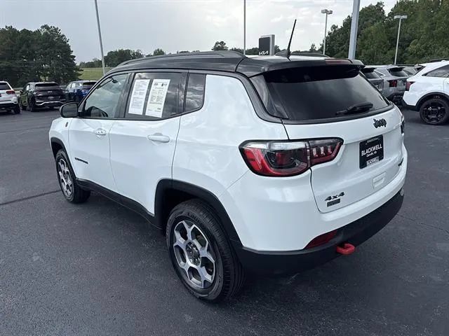 Used 2022 Jeep Compass Trailhawk AWD/4WD image 4