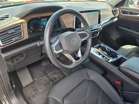 Used 2024 Volkswagen Atlas SE FWD image 10