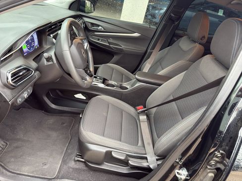 Used 2023 Chevrolet Bolt EUV LT w/ Driver Confidence Package image 12