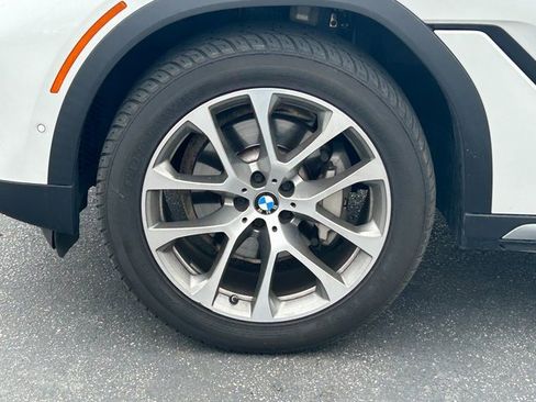 Used 2021 BMW X6 xDrive40i w/ Premium Package image 12