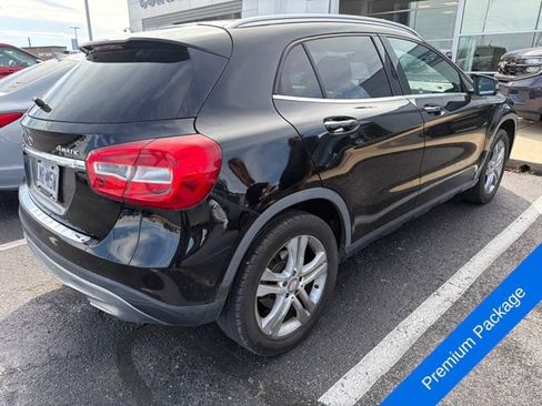 Used 2017 Mercedes-Benz GLA 250 4MATIC image 4