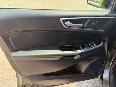 Used 2017 Ford Edge SEL w/ Equipment Group 201A AWD/4WD image 10