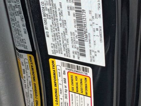 Certified 2017 Ford Mustang Shelby GT350 RWD image 31