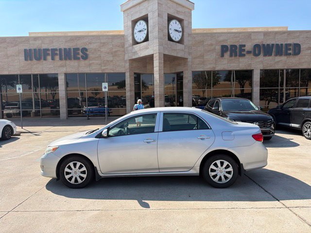 Used 2010 Toyota Corolla LE w/ LE EVP Pkg #1 FWD image 1