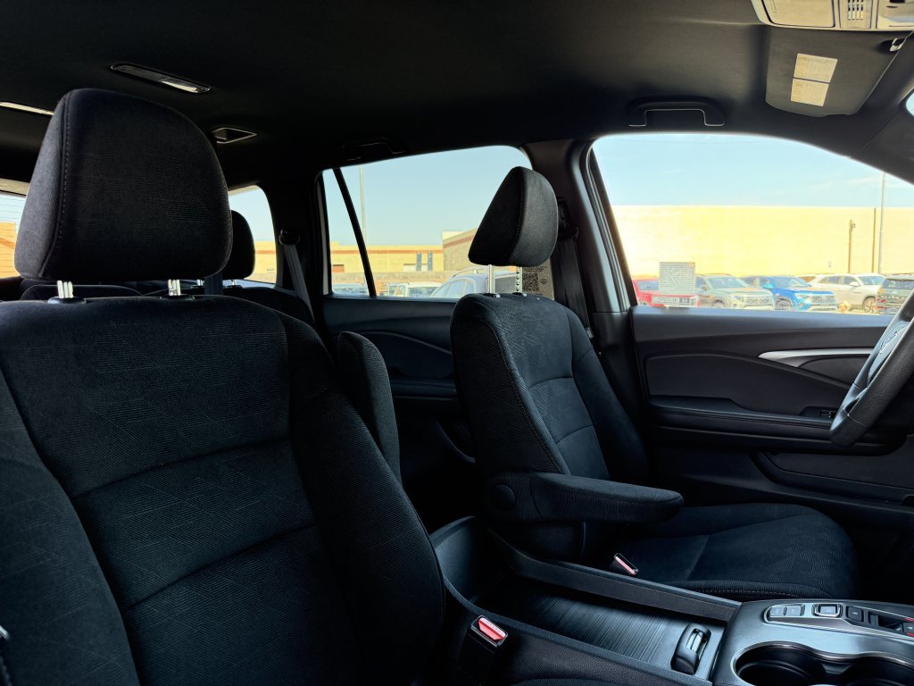 Used 2022 Honda Pilot Sport image 39