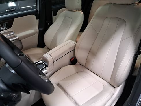 New 2026 Mercedes-Benz GLA 250 4MATIC image 16