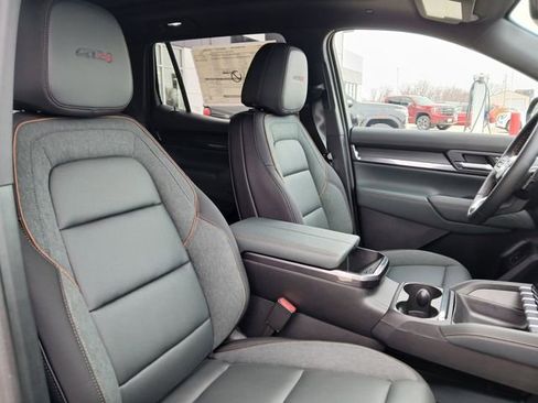 New 2026 GMC Terrain AT4 w/ Convenience Package III image 25