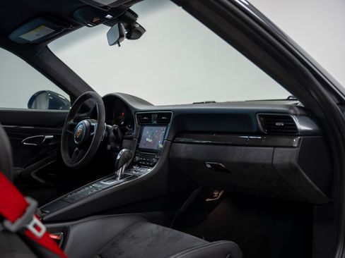 Used 2018 Porsche 911 GT3 RWD image 91