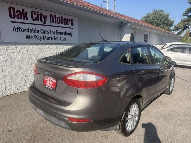 Used 2014 Ford Fiesta SE w/ Equipment Group 201A FWD image 5