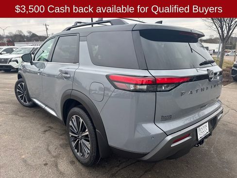 New 2026 Nissan Pathfinder Platinum image 6