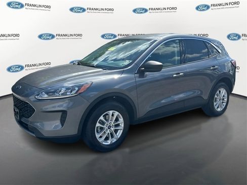 Used 2022 Ford Escape SE image 2