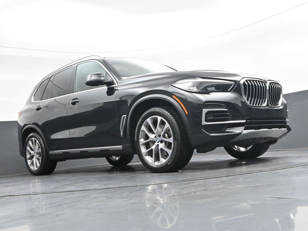 Used 2023 BMW X5 xDrive40i AWD/4WD image 33