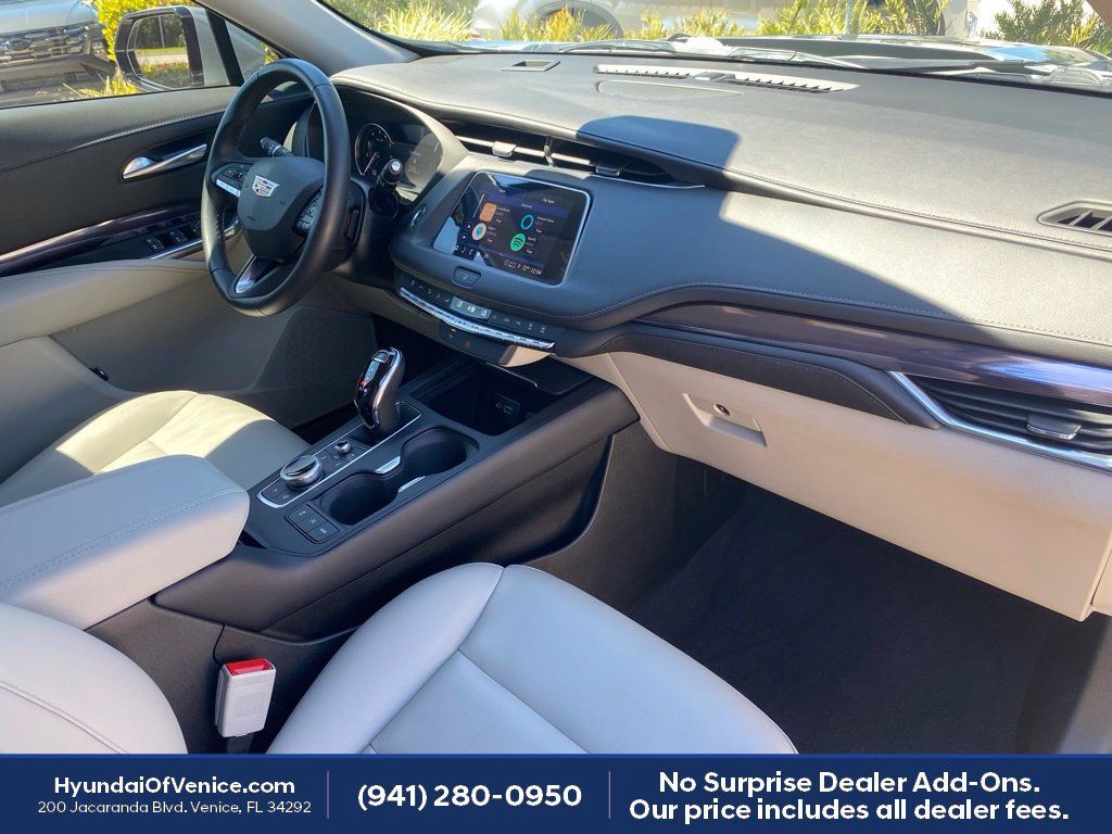 Used 2023 Cadillac XT4 Luxury FWD image 15