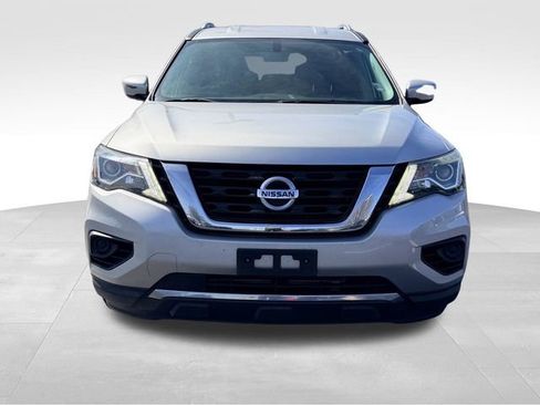Used 2019 Nissan Pathfinder S image 8